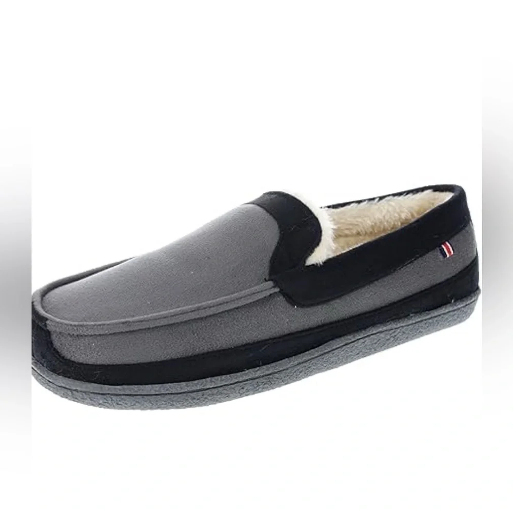 IZOD Men's Moccasin Slipper, Memory Foam, Indoor/Outdoor, Warm Classic Slip-On